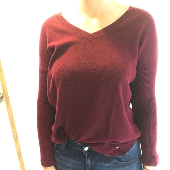 American Eagle Outfitters Sweaters - Maroon v-neck sweater